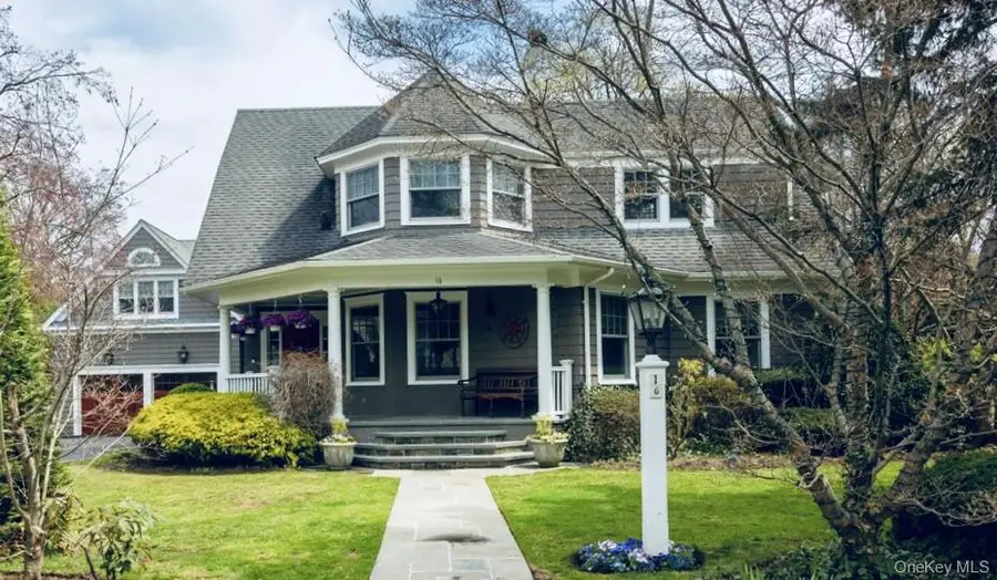 16 Middle Drive, Manhasset, NY 11030 - #2