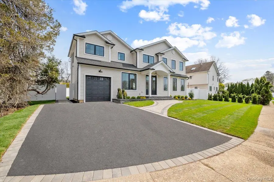 2 Winters Court, Plainview, NY 11803 - #2