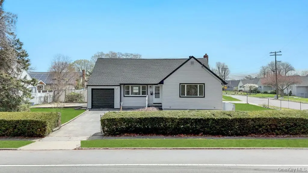 207 August Road, North Babylon, NY 11703 - #1