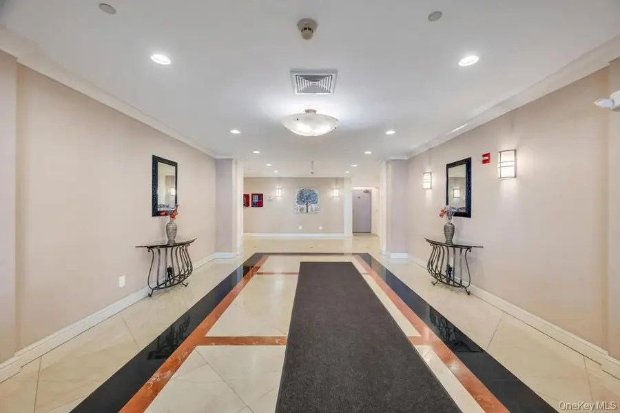 1 Portico Court #300, Great Neck, NY 11021 - #3