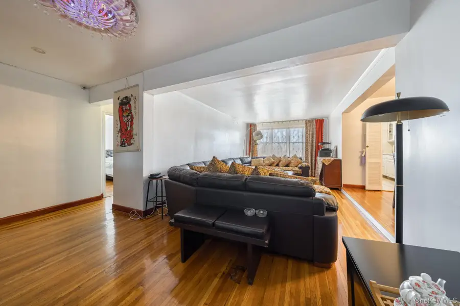 143-50 Hoover Avenue #306, Briarwood, NY 11435 - #2