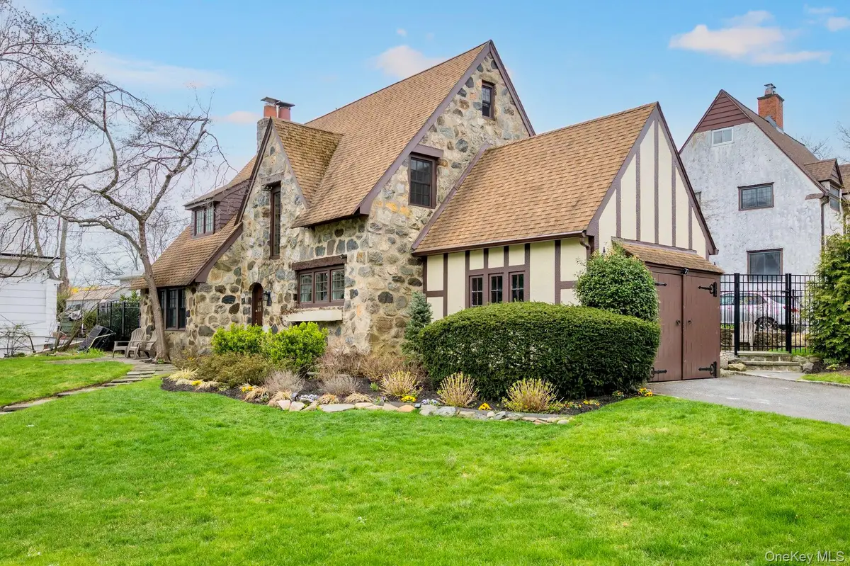 101 Long Drive, Hempstead, NY 11550 - #1