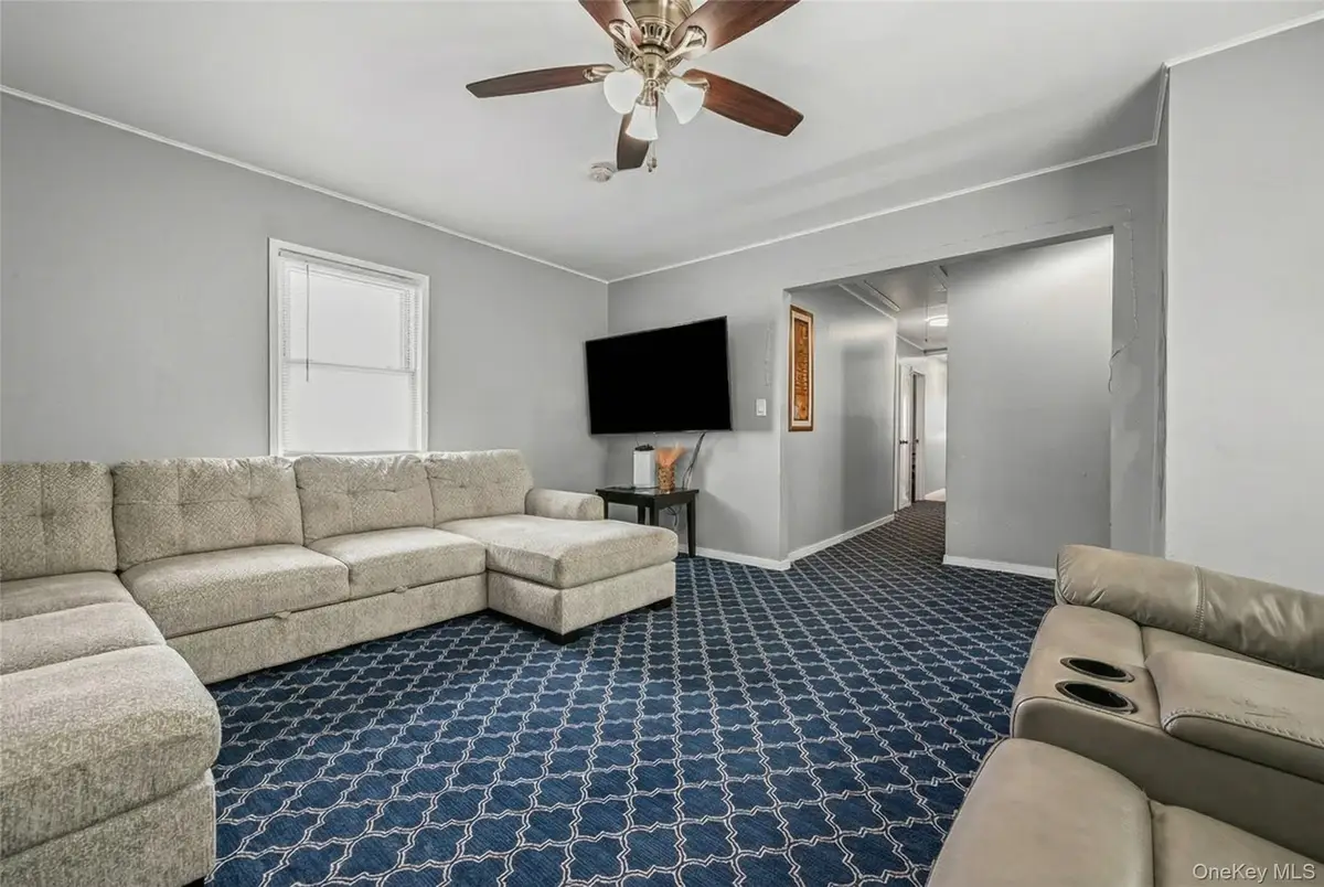 1733 5th Avenue, Bay Shore, NY 11706 - #1