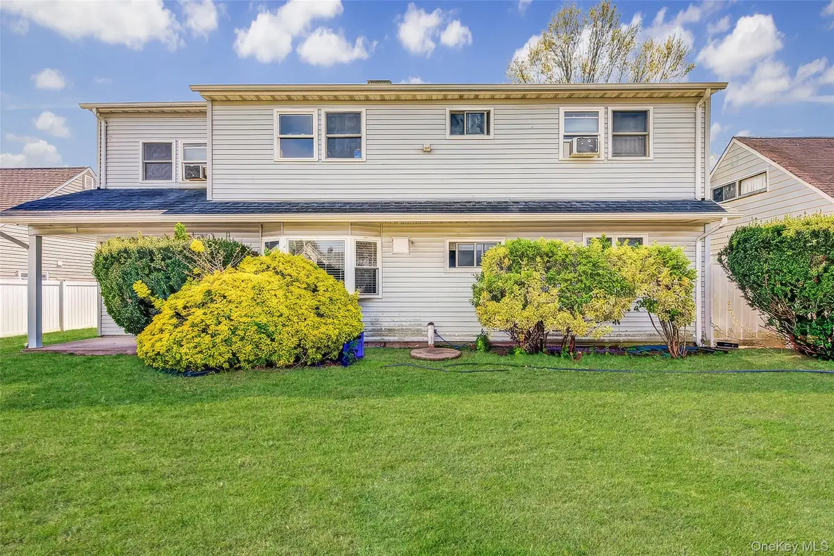 50 Gleaner Lane, Levittown, NY 11756 - #1