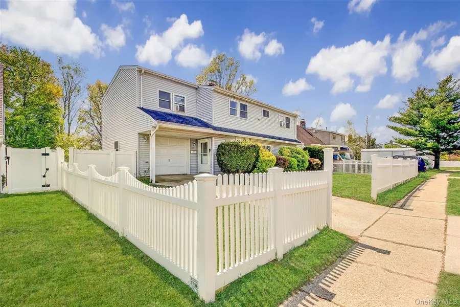 50 Gleaner Lane, Levittown, NY 11756 - #2