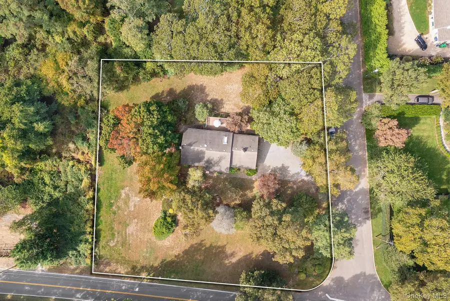 6 Woodvale Street, Sag Harbor, NY 11963 - #3