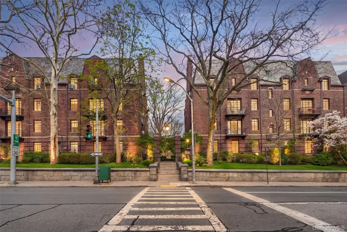 20 N Broadway #O372, White Plains, NY 10601 - #1