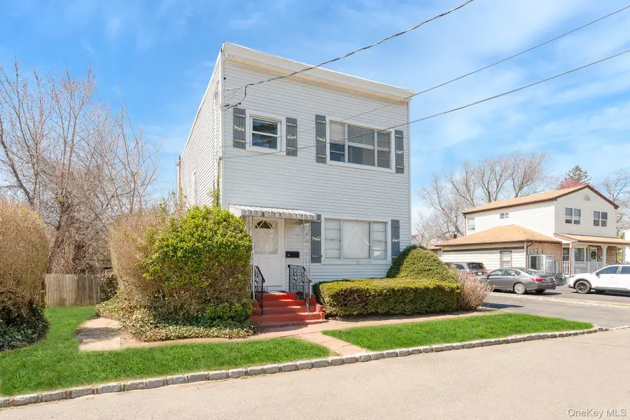 183 S 7th Street, Lindenhurst, NY 11757 - #2