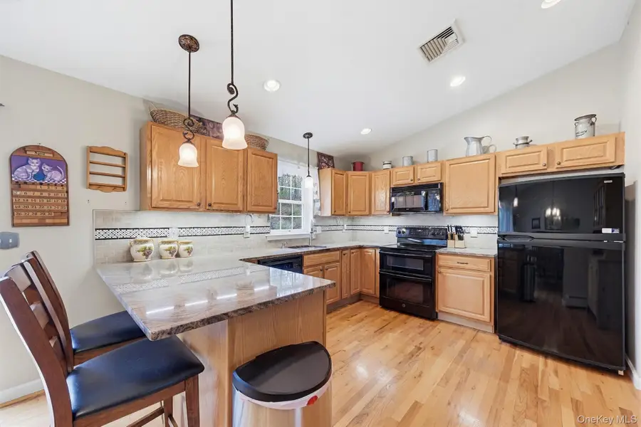 21 Jenkins Lane, Highland, NY 12528 - #2