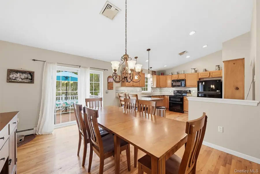 21 Jenkins Lane, Highland, NY 12528 - #3