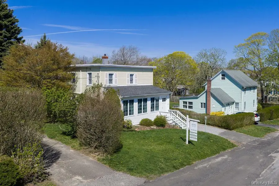 1415 4th Street, New Suffolk, NY 11956 - #2