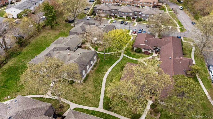 142 Feller Drive, Central Islip, NY 11722 - #3