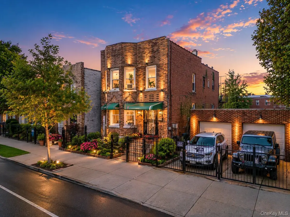 918 E 216th Street, Bronx, NY 10469 - #1