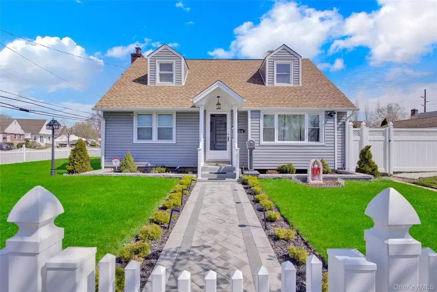 1210 Emma Place, Franklin Square, NY 11010 - #3