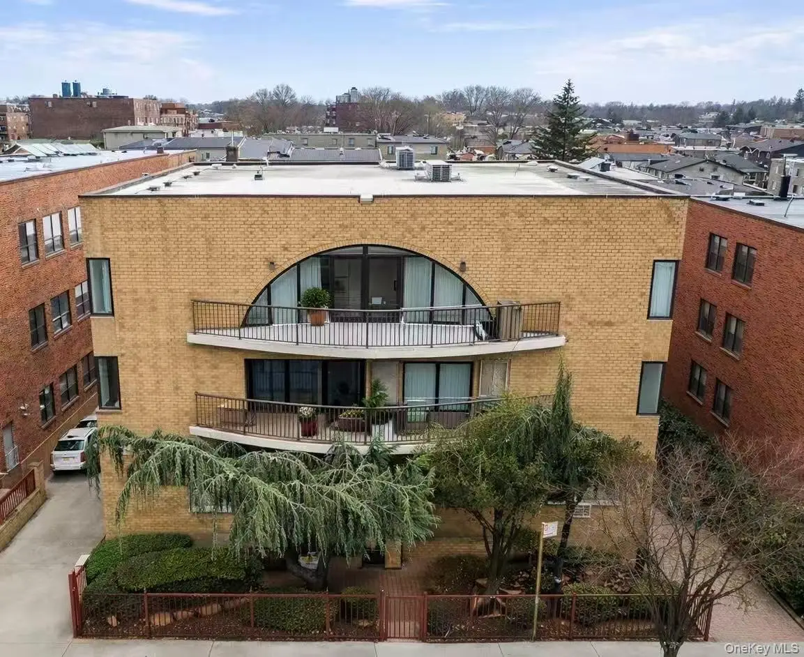 14726 Roosevelt Avenue, Flushing, NY 11354 - #1