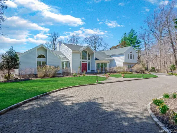 19 Mallard Drive, Lloyd Harbor, NY 11743