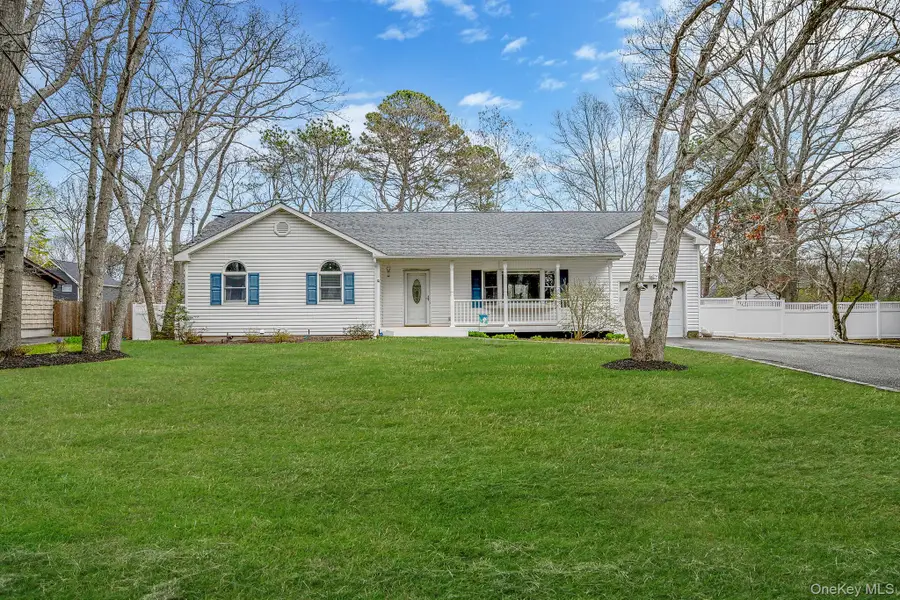 367 Hewlett Avenue, East Patchogue, NY 11772 - #2