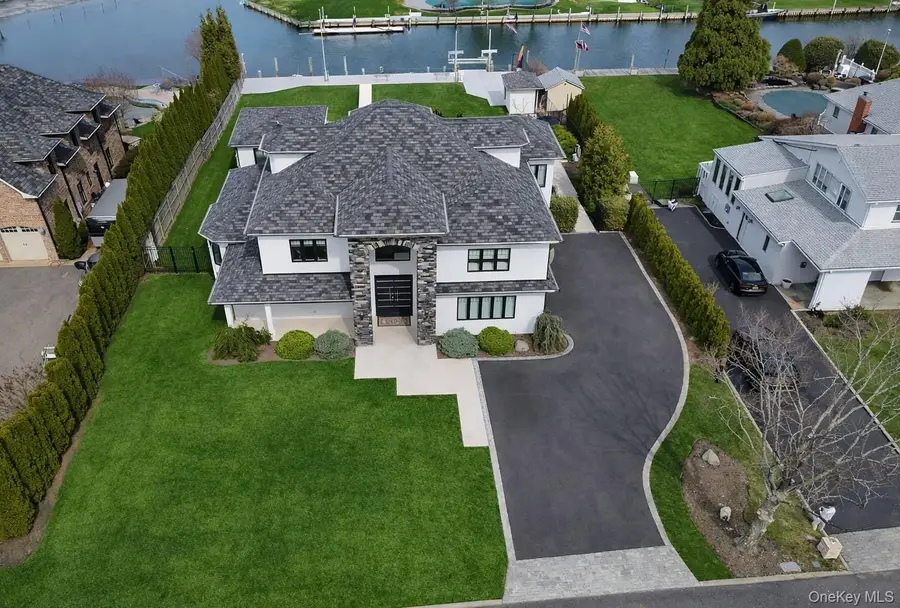 31 Shoal Drive, West Islip, NY 11795 - #3