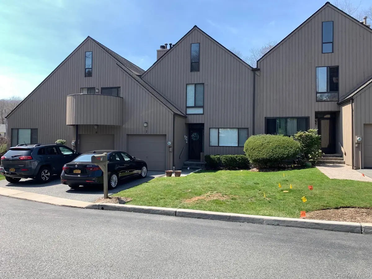 7 Rockhagen Road, Thornwood, NY 10594 - #1