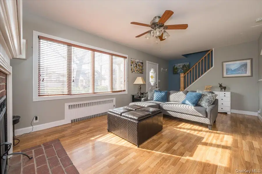 98 Melrose Avenue, Lynbrook, NY 11563 - #3