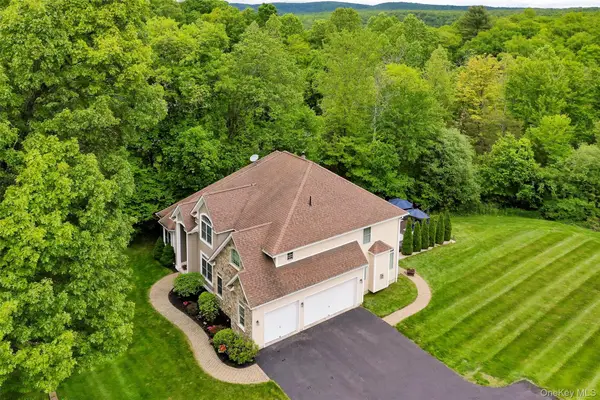 66 Carol Lane, Poughquag, NY 12570