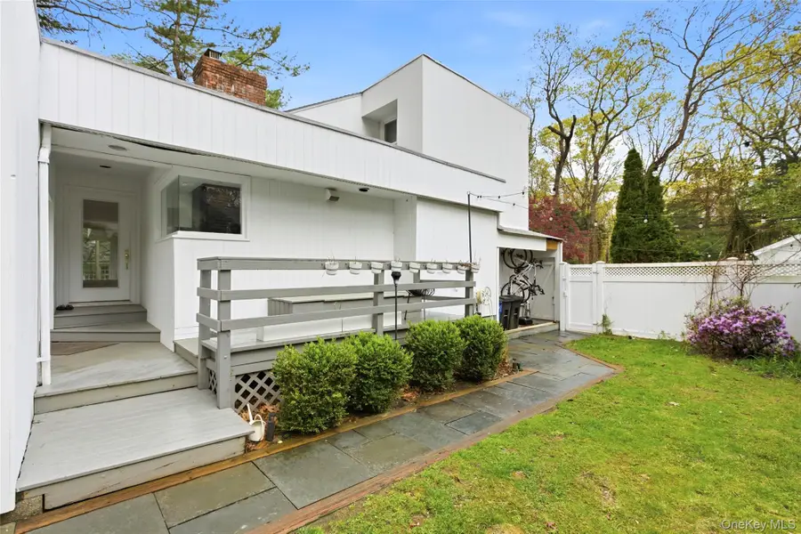 33 Hillside Road, Stony Brook, NY 11790 - #3