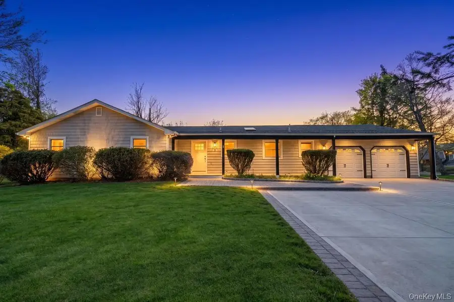 5 Julia Circle, East Setauket, NY 11733 - #3