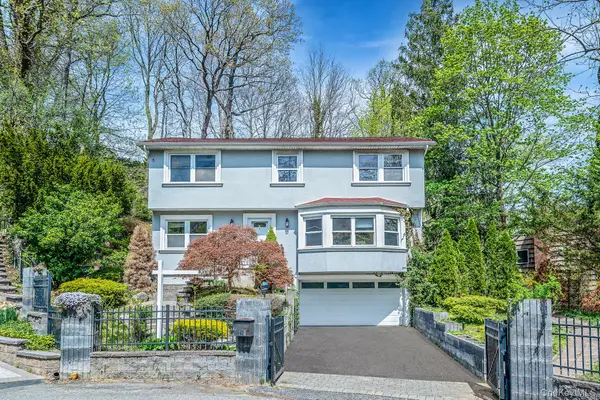 210 Mill Dam Court, Centerport, NY 11721