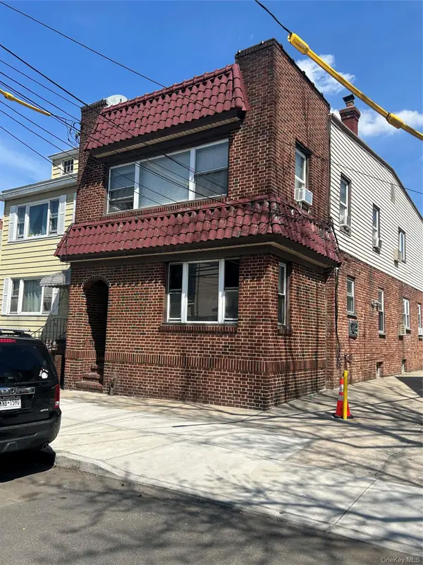 1825 123rd Street, College Point, NY 11356