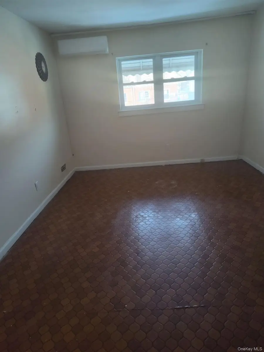 2009 Chatterton Avenue, Bronx, NY 10472 - #3