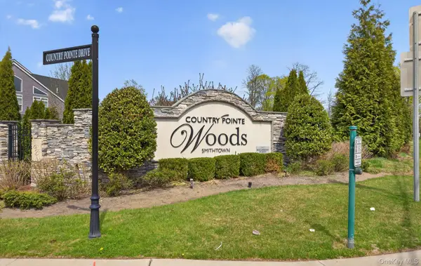 48 Bellflower Path, Smithtown, NY 11787