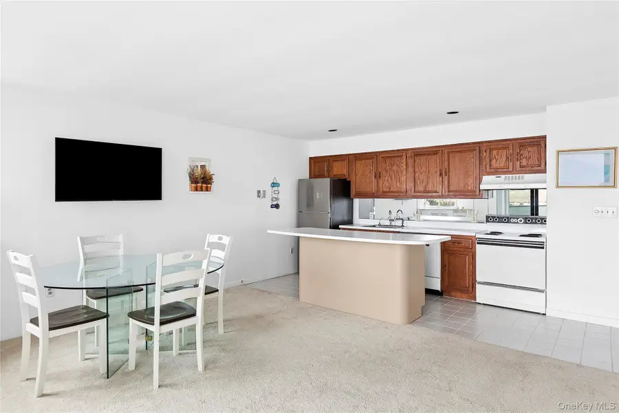 261 Dune Road #5, Westhampton Beach, NY 11978 - #3