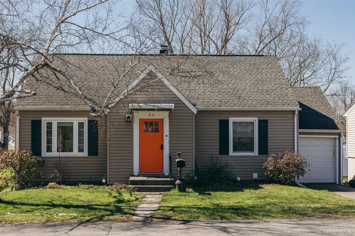 32 Ten Broeck Avenue, Hudson, NY 12534 - #1