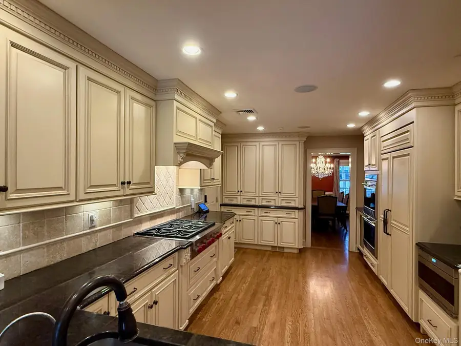 118 4th Street, Garden City, NY 11530 - #2