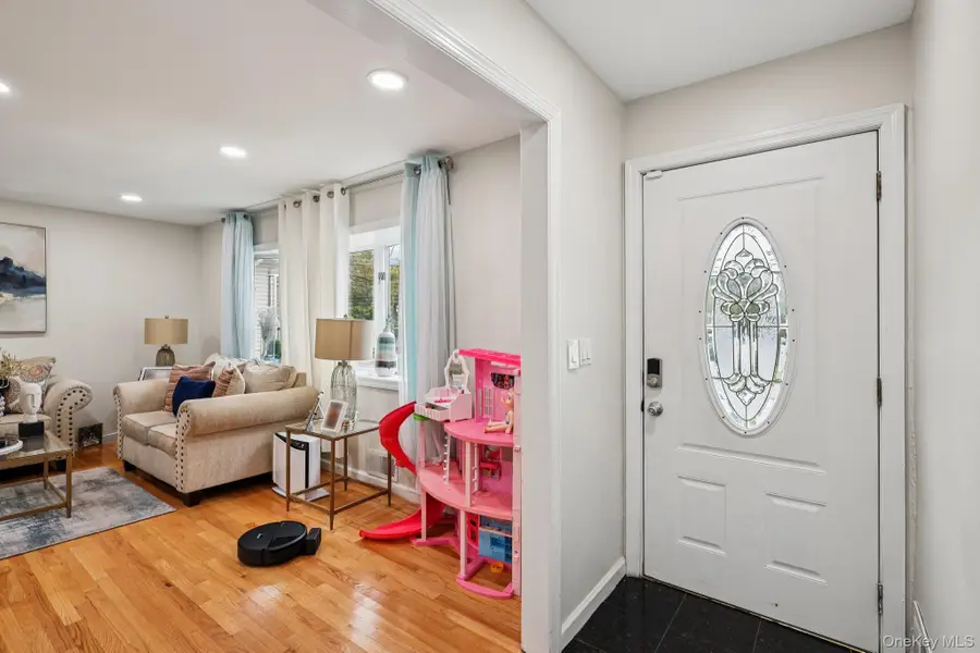 374 Miller Avenue, Freeport, NY 11520 - #3