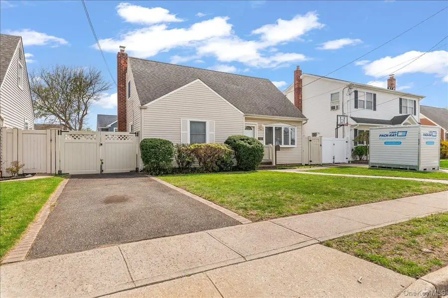 51 Audrey Avenue, Plainview, NY 11803 - #2