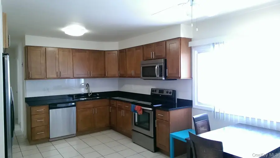 15 Falcon Lane, Levittown, NY 11756 - #2