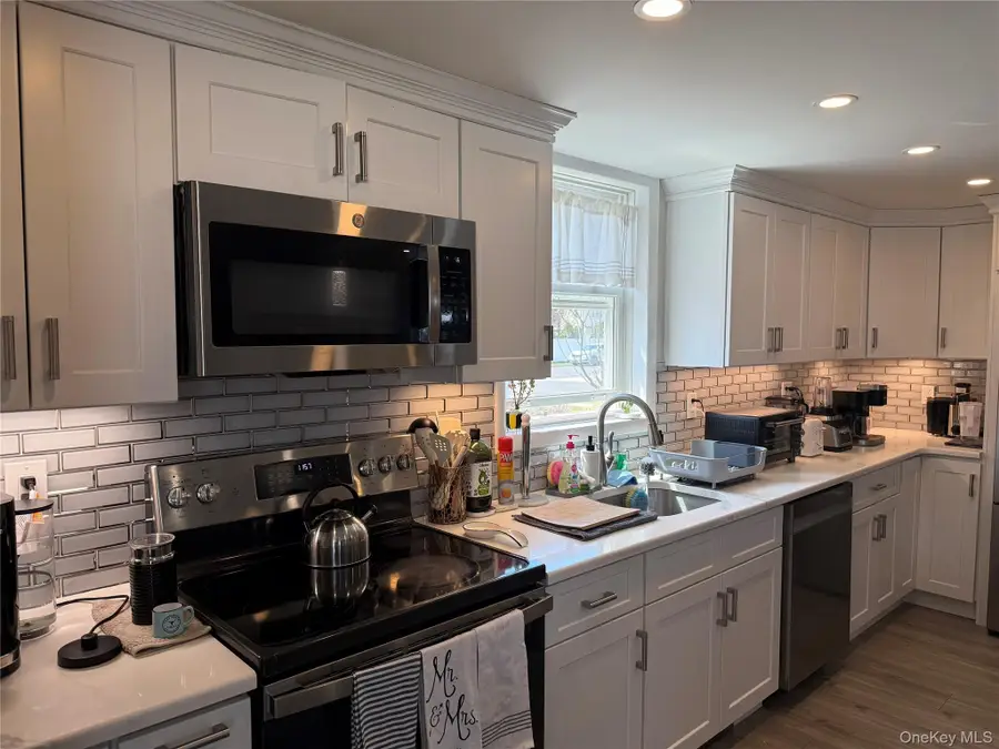 12 Carlton Drive, Massapequa, NY 11758 - #3