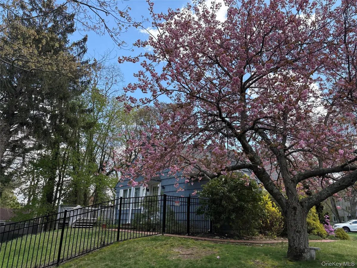 19 Nursery Road, Melville, NY 11747 - #1