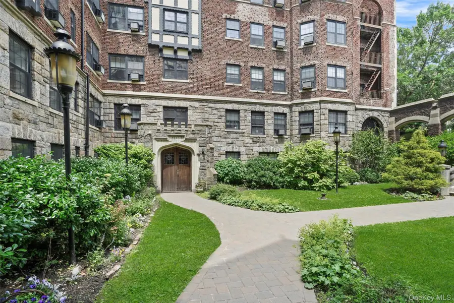 295 N Broadway #27, Yonkers, NY 10701 - #2