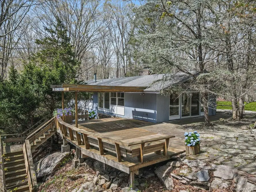 9 E Cradle Rock Road, Pound Ridge, NY 10576 - #3