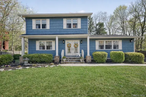 22 Thompson Drive, Washingtonville, NY 10992