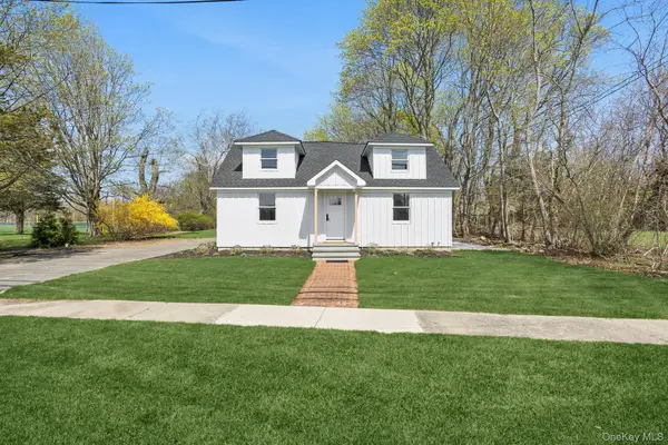 5075 Main Road, Laurel, NY 11948