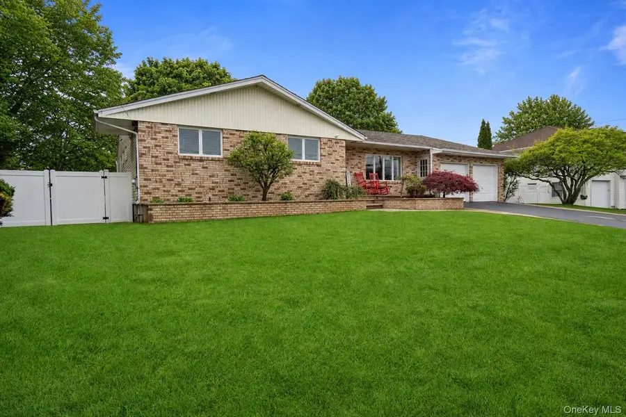30 Jeanette Drive, Massapequa, NY 11758 - #3