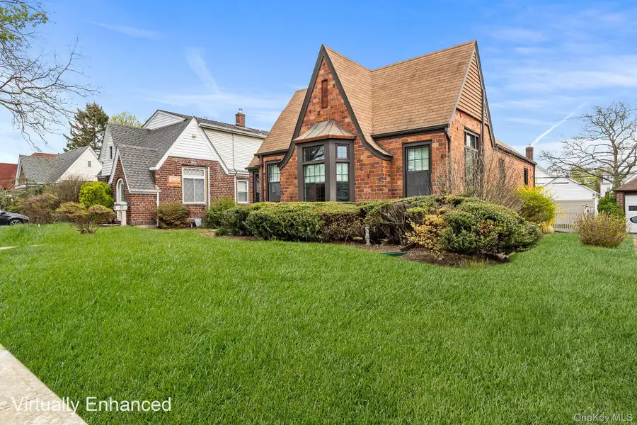 524 Concord Avenue, Williston Park, NY 11596 - #2