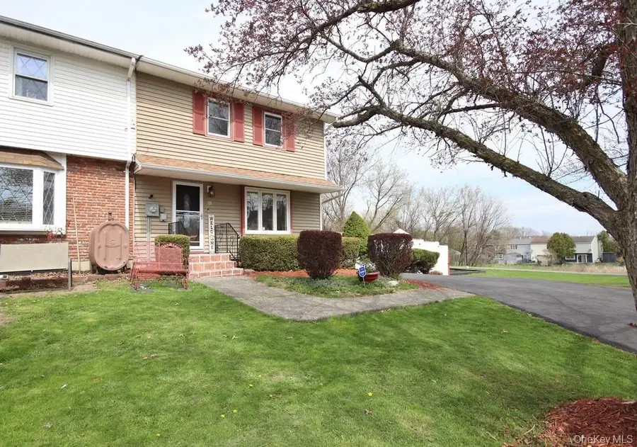35 Black Stallion Court, Middletown, NY 10940 - #3