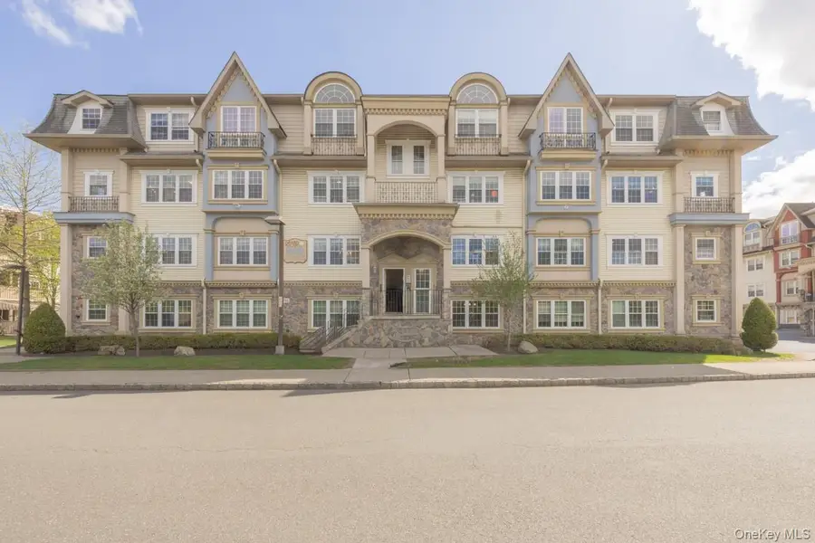 7 Elm Street #112, Spring Valley, NY 10977 - #2