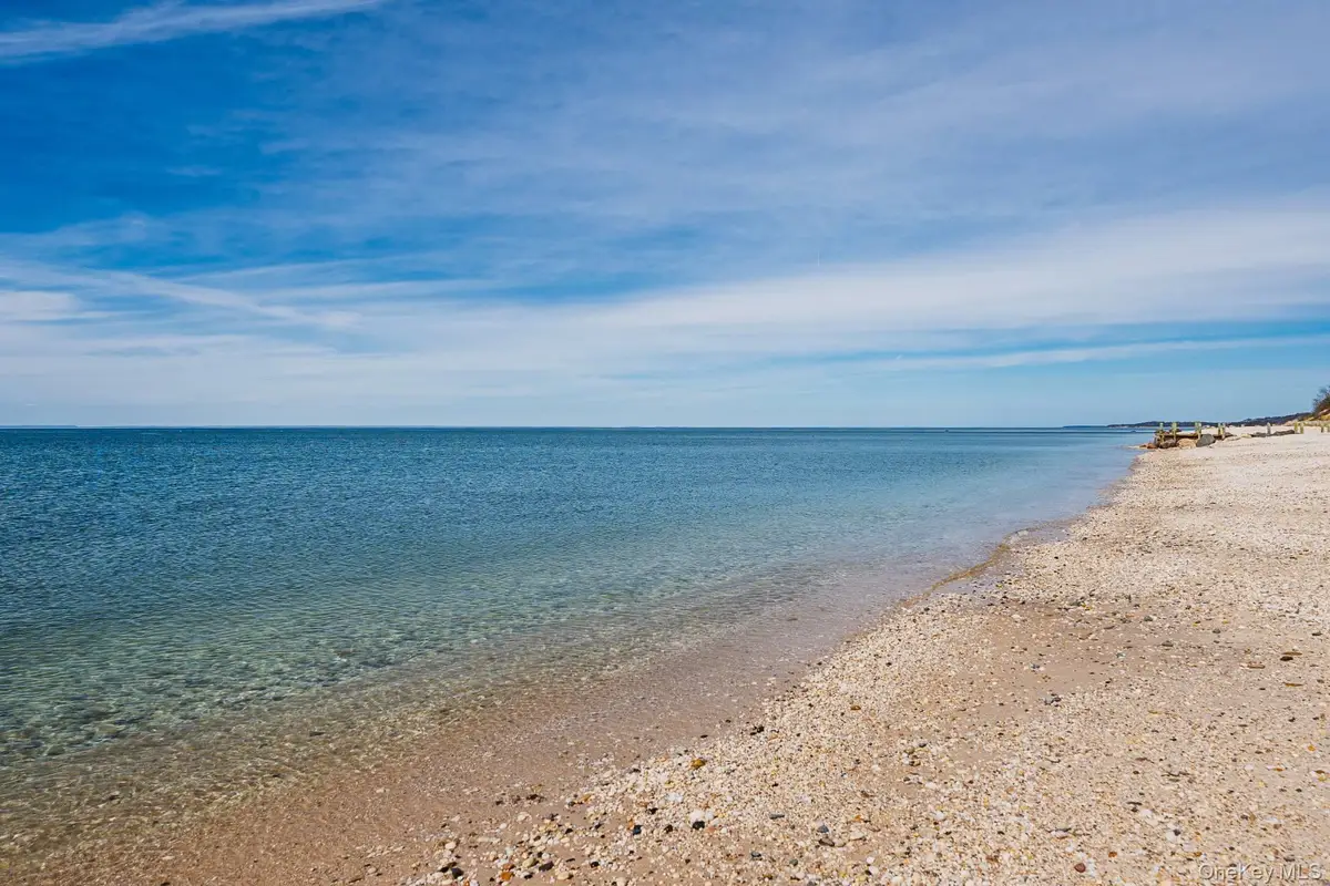 6 Smugglers Path, Jamesport, NY 11947 - #1
