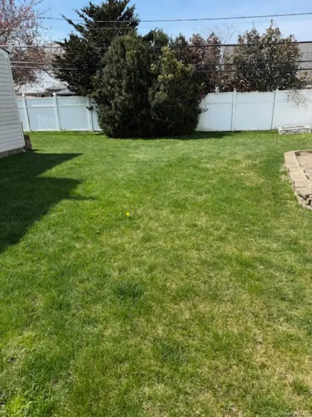 124 Saddle Lane, Levittown, NY 11756 - #3