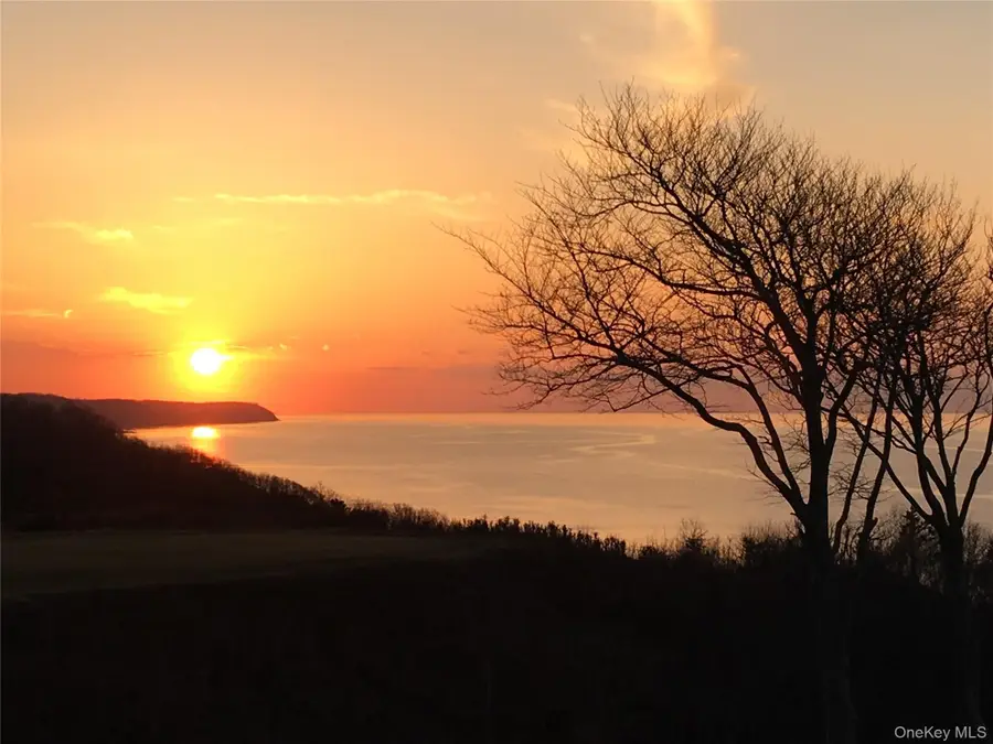 508 Fox Hill Drive, Baiting Hollow, NY 11933 - #2